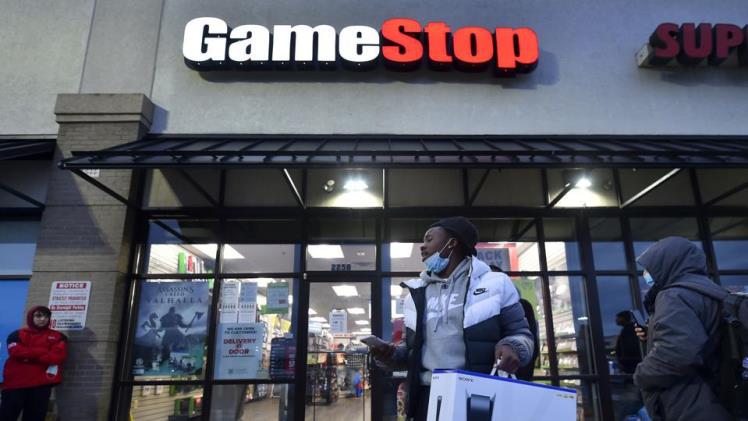 How Long Can Gamestop Hold a Pre Ordered Game?